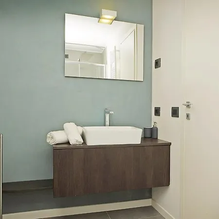 The And Blue Nest Apartment